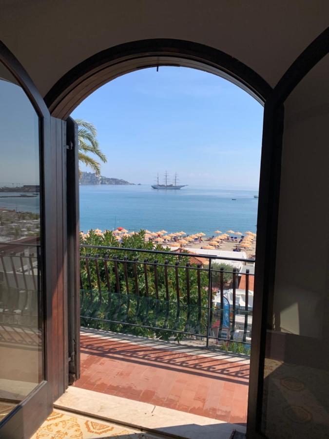 Appartamento Taormina Giardini-Naxos Ngoại thất bức ảnh
